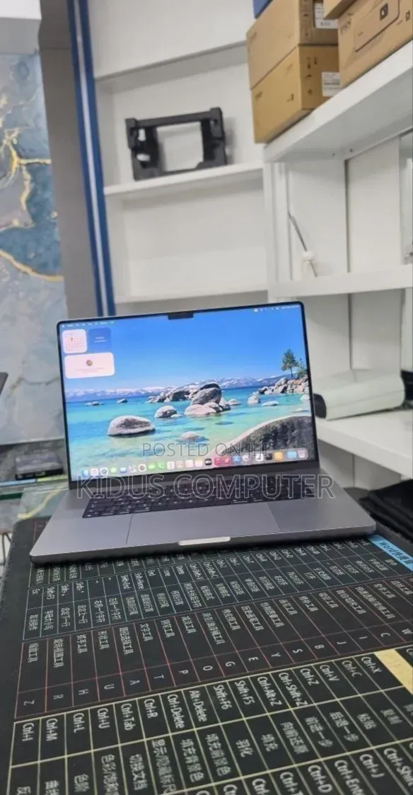 New Laptop Apple MacBook Pro 2021 M1 32GB Apple M1 SSD 512GB