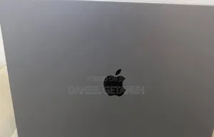 New Laptop Apple MacBook Pro 2023 M3 16GB Intel Core i7 SSD 512GB