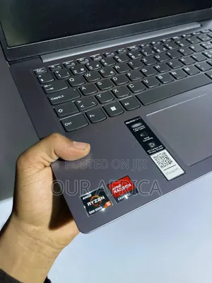 Laptop Lenovo Ideapad 3 8GB AMD Ryzen 5 SSD 512GB