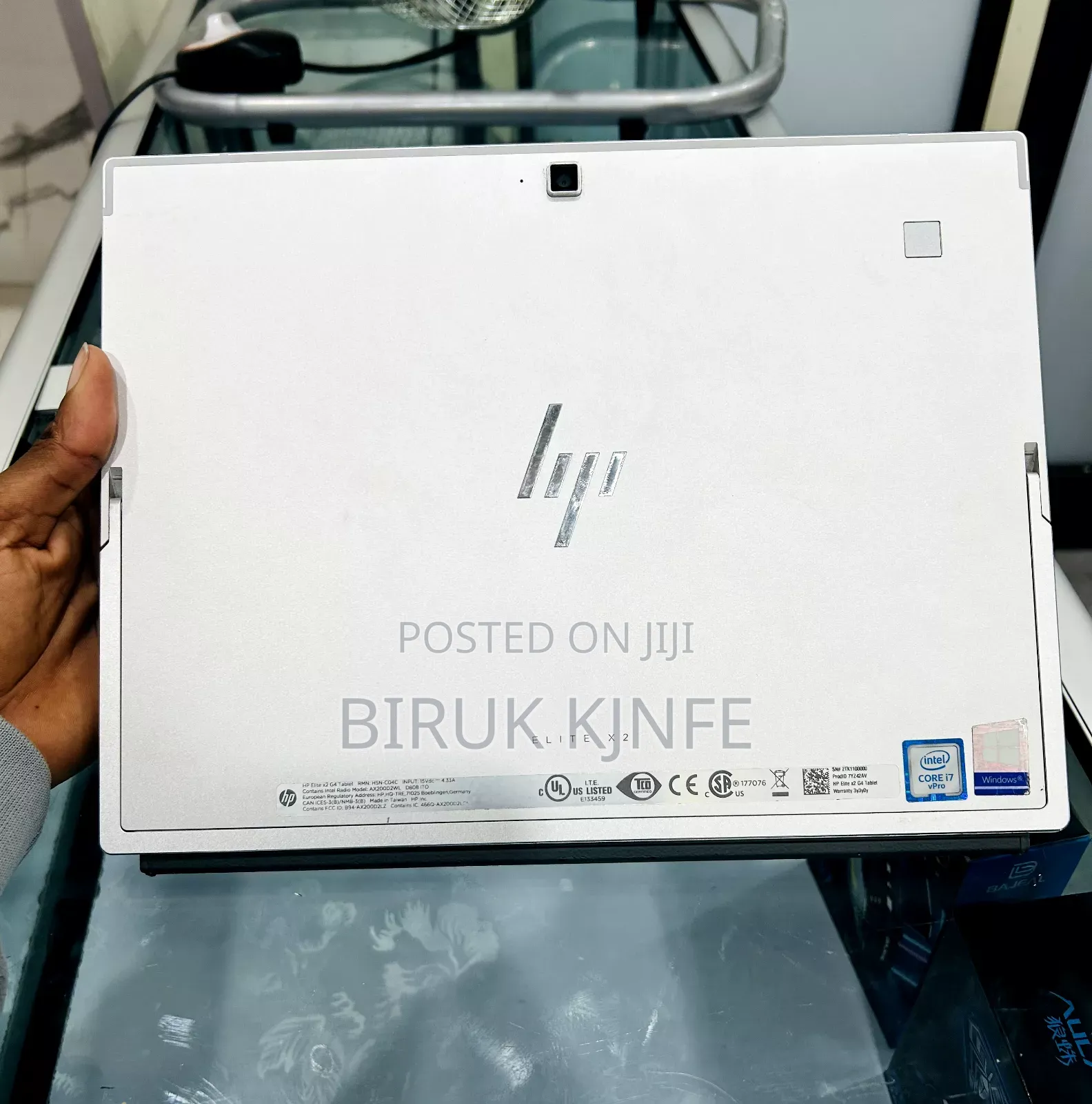 New Laptop HP Elite X2 G4 8GB Intel Core i7 SSD 256GB