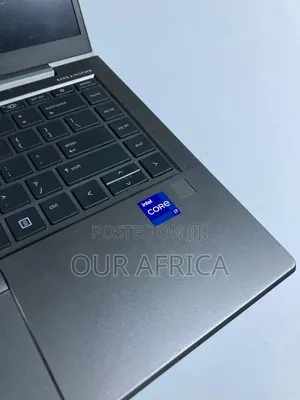 Laptop HP ZBook Studio G8 16GB Intel Core i7 SSD 512GB
