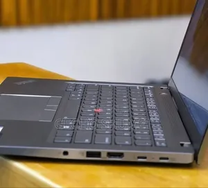 New Laptop Lenovo ThinkPad T14s Gen 2 32GB Intel Core i7 SSD 512GB