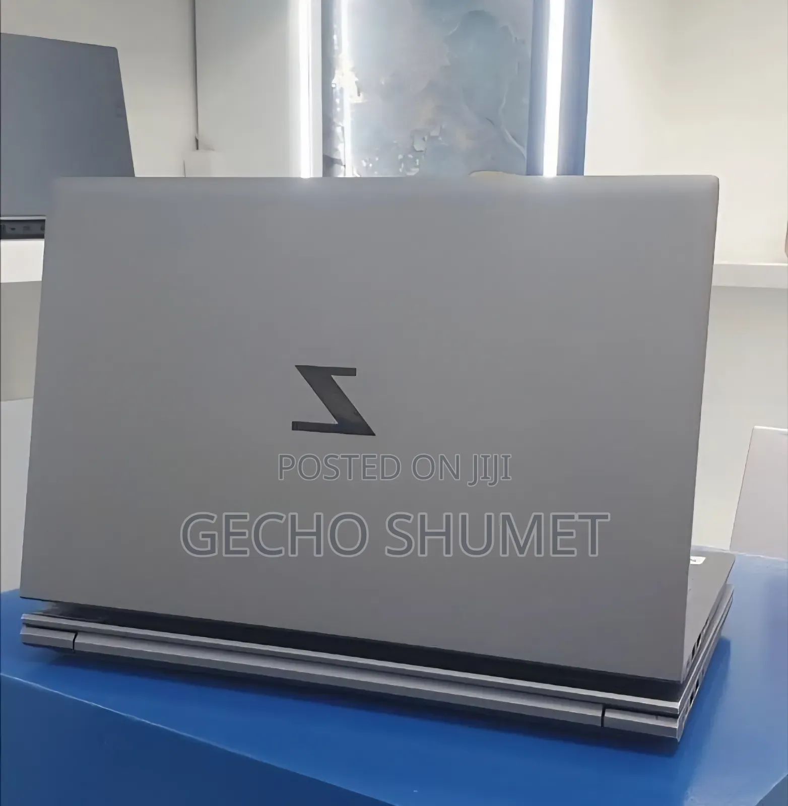 New Laptop HP ZBook Firefly G8 16GB Intel Core i7 SSD 512GB