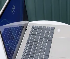 New Laptop HP OmniBook 5 16" 16GB Intel Core 7 SSD 512GB