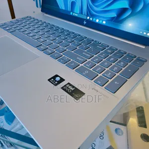 New Laptop HP 16GB Intel Core i7 SSD 1T