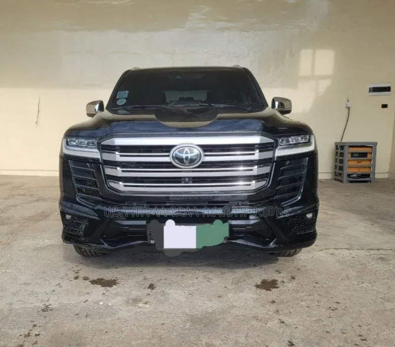 Toyota Land Cruiser 2023 Black
