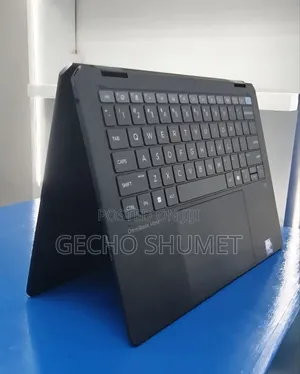 New Laptop HP ZBook Firefly G8 16GB Intel Core i7 SSD 512GB