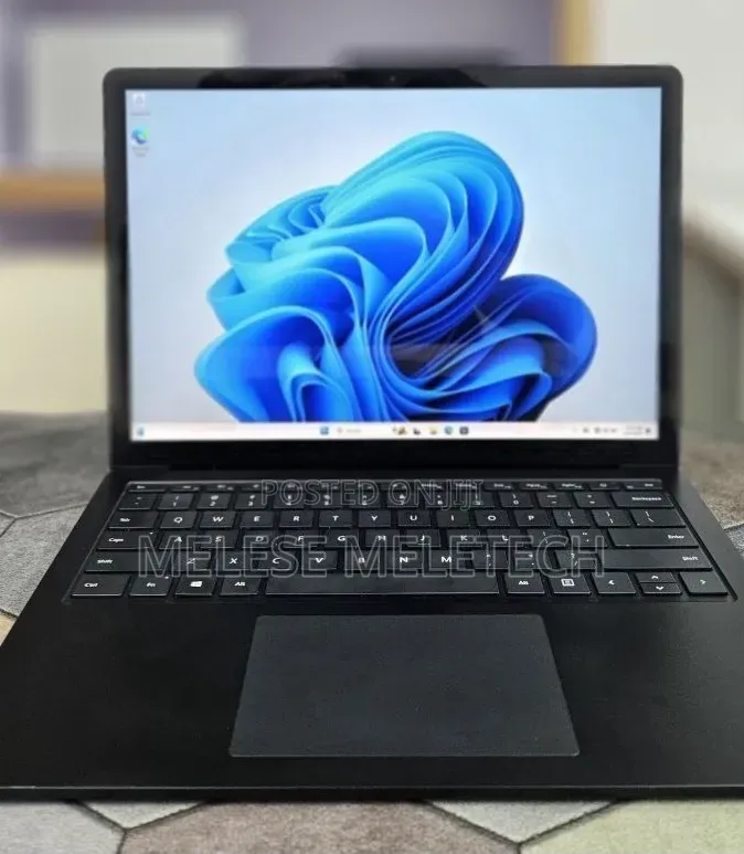 New Laptop Microsoft Surface Laptop 4 16GB Intel Core i7 SSD 512GB