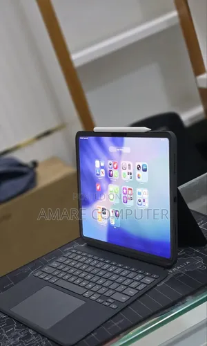 New Apple iPad (2025) 256 GB
