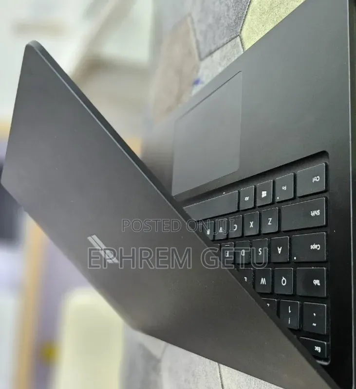 New Laptop Microsoft Surface Laptop 4 16GB Intel Core i7 SSD 512GB