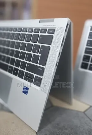 New Laptop HP EliteBook 1040 G8 16GB Intel Core i7 SSD 512GB