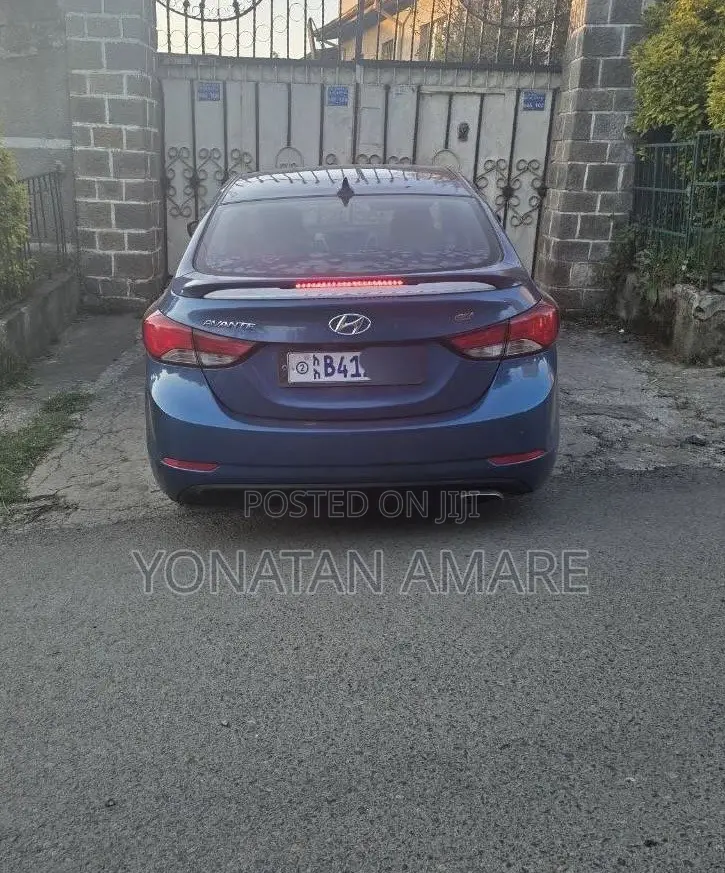 Hyundai Avante 2015