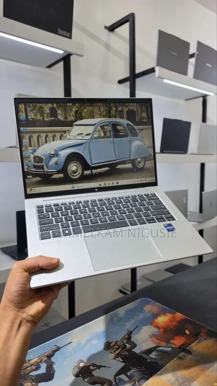 New Laptop HP EliteBook 840 G9 16GB Intel Core i7 SSD 512GB