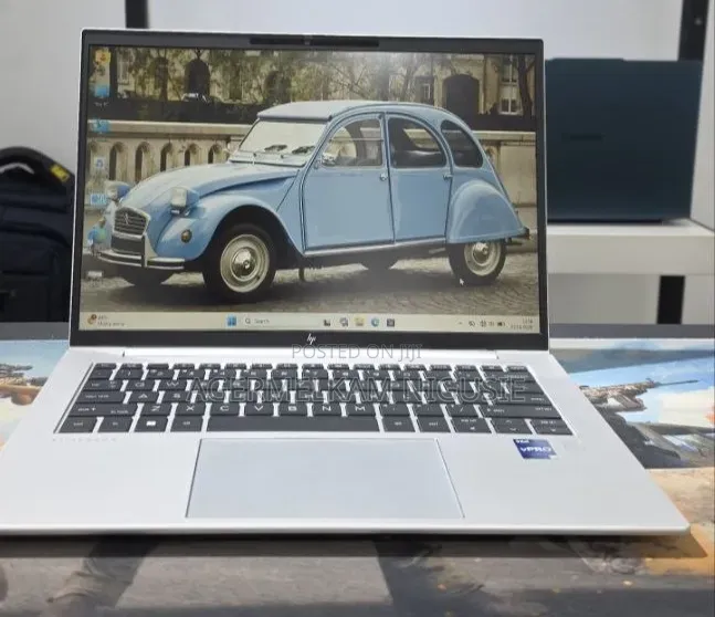 New Laptop HP EliteBook 840 G9 16GB Intel Core i7 SSD 512GB