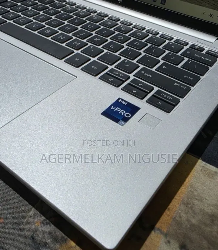 New Laptop HP EliteBook 840 G9 16GB Intel Core i7 SSD 512GB