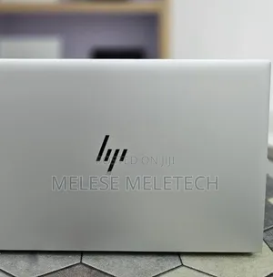 New Laptop HP ZBook Firefly G8 16GB Intel Core i7 SSD 512GB
