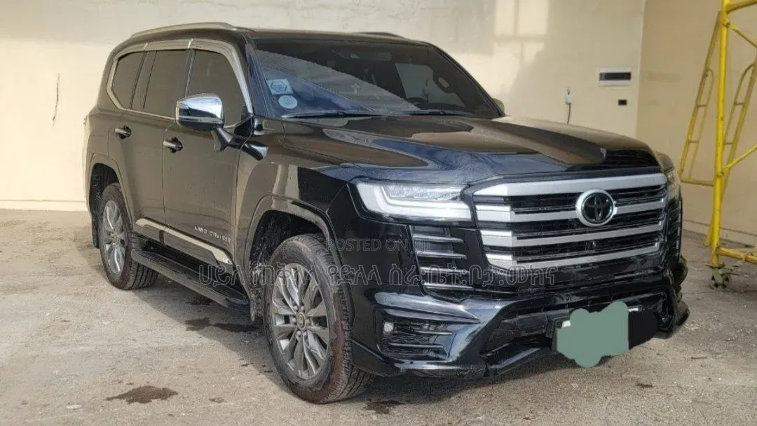 Toyota Land Cruiser 2023 Black