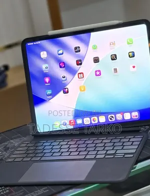 New Apple iPad Pro 13 (2025) 256 GB