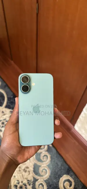 Apple iPhone 16 128 GB Green
