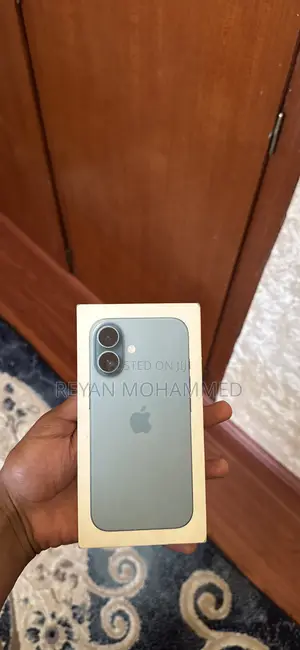 Apple iPhone 16 128 GB Green