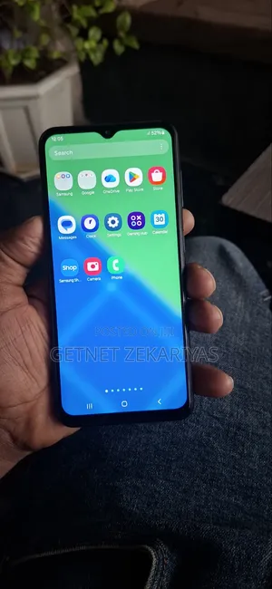 New Samsung Galaxy M13 64 GB