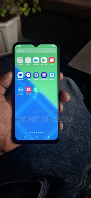 New Samsung Galaxy M13 64 GB