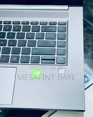 New Laptop HP ZBook Firefly G8 32GB Intel Core i9 SSD 512GB