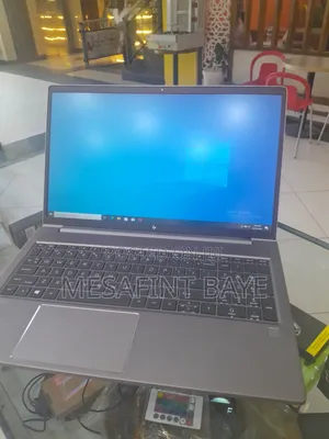 New Laptop HP ZBook Firefly G8 32GB Intel Core i9 SSD 512GB