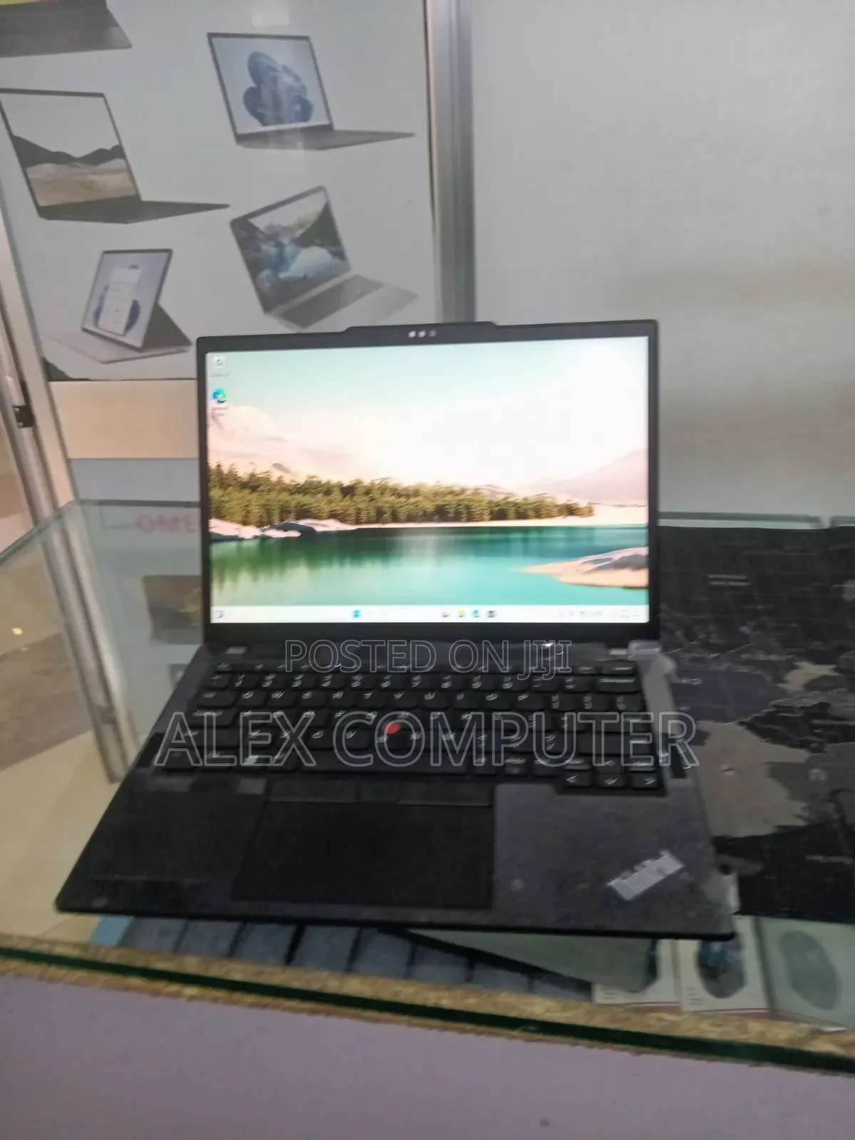 New Laptop Lenovo ThinkPad X13 Gen 4 16GB Intel Core i7 SSD 512GB