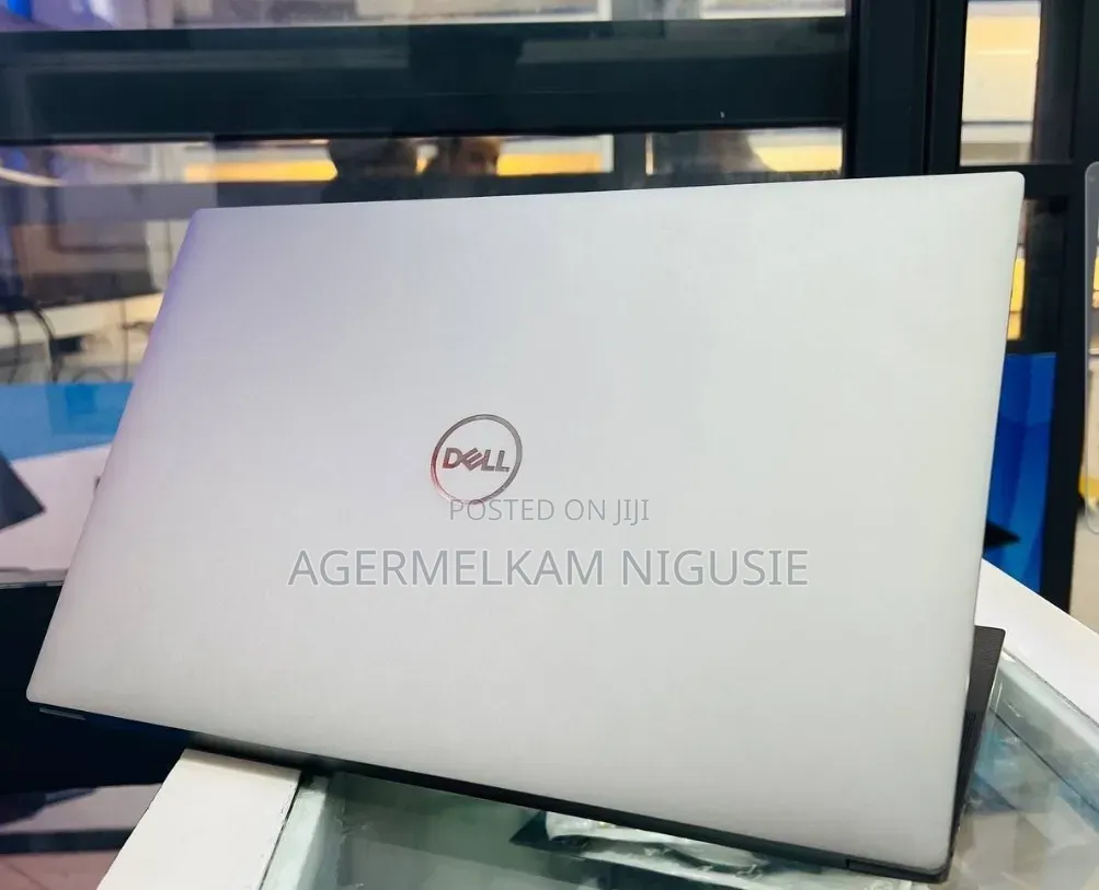 New Laptop Dell Precision 5570 16GB Intel Core i7 SSD 512GB