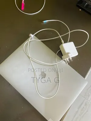 Laptop Apple MacBook Pro 2019 16GB Intel Core i7 HDD 500GB