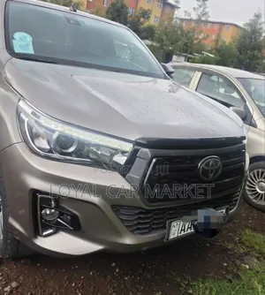 Toyota Hilux 2020 Gray