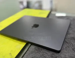 New Laptop Apple MacBook Pro 2024 M4 16GB Apple M4 SSD 512GB