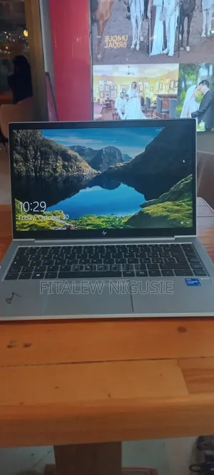 New Laptop HP EliteBook 840 G8 16GB Intel Core i5 SSD 512GB