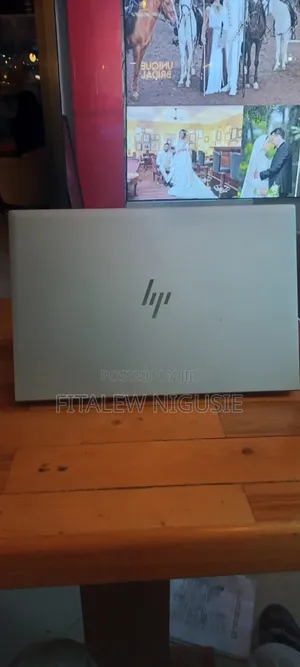 New Laptop HP EliteBook 840 G8 16GB Intel Core i5 SSD 512GB