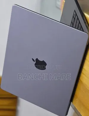 New Laptop Apple MacBook Pro 2021 M1 32GB Apple M1 Pro SSD 512GB