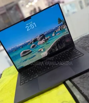 New Laptop Apple MacBook Pro 2024 M4 16GB Apple M4 SSD 512GB