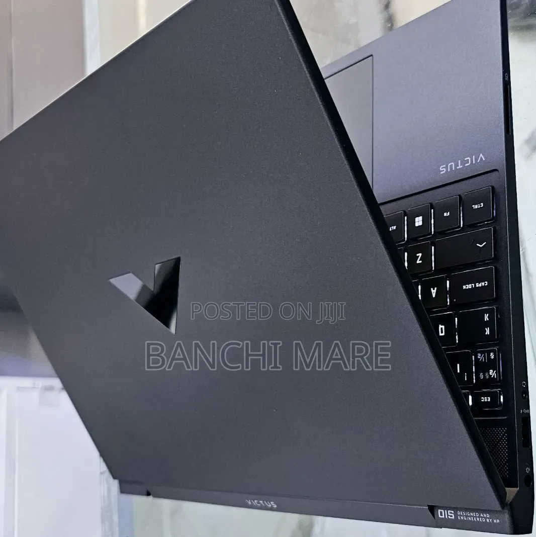 New Laptop HP Victus 15 16GB Intel Core i5 SSD 512GB