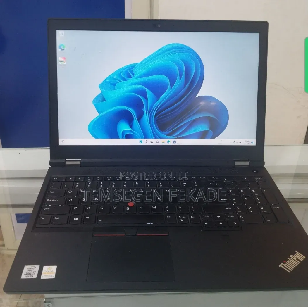 New Laptop Lenovo ThinkPad P15s 16GB Intel Core i7 SSD 512GB