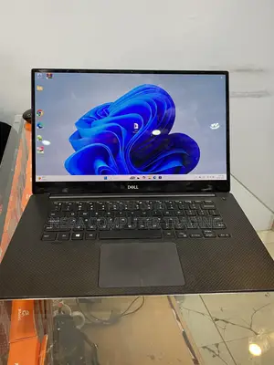 New Laptop Dell XPS 15 16GB Intel Core i9 SSD 512GB