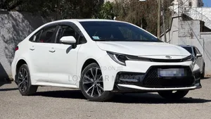 Toyota Corolla 2022 White