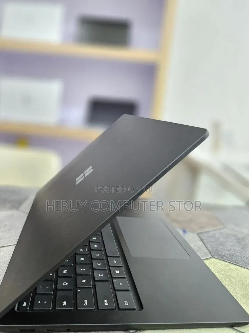 New Laptop Microsoft Surface Laptop 4 16GB Intel Core i7 SSD 512GB