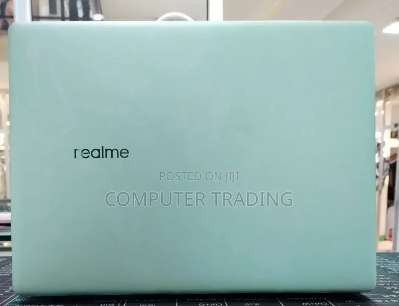 New Laptop Alienware Area-51m 16GB Intel Core i5 SSD 512GB