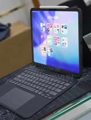 New Apple iPad Pro 13 (2025) 256 GB