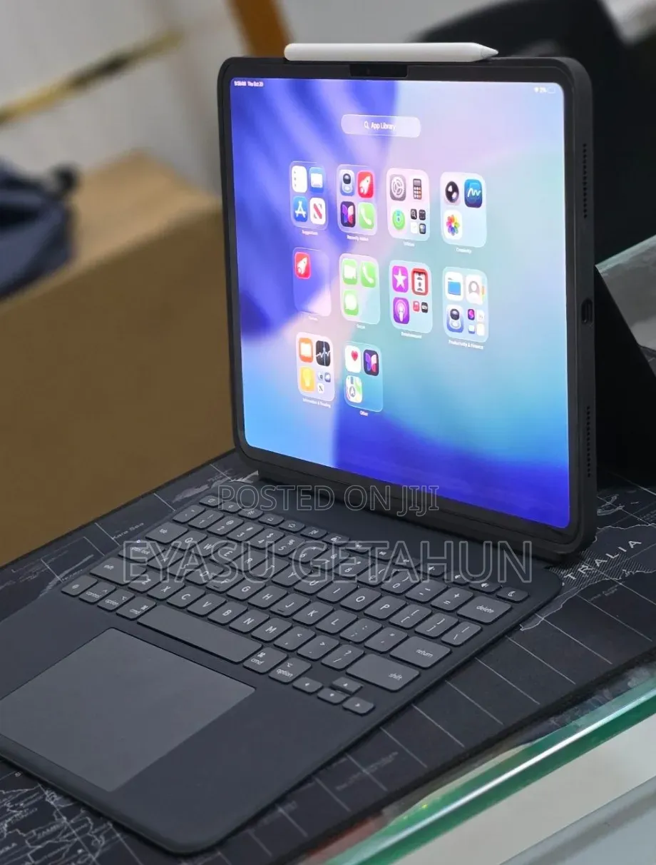 New Apple iPad Pro 13 (2025) 256 GB