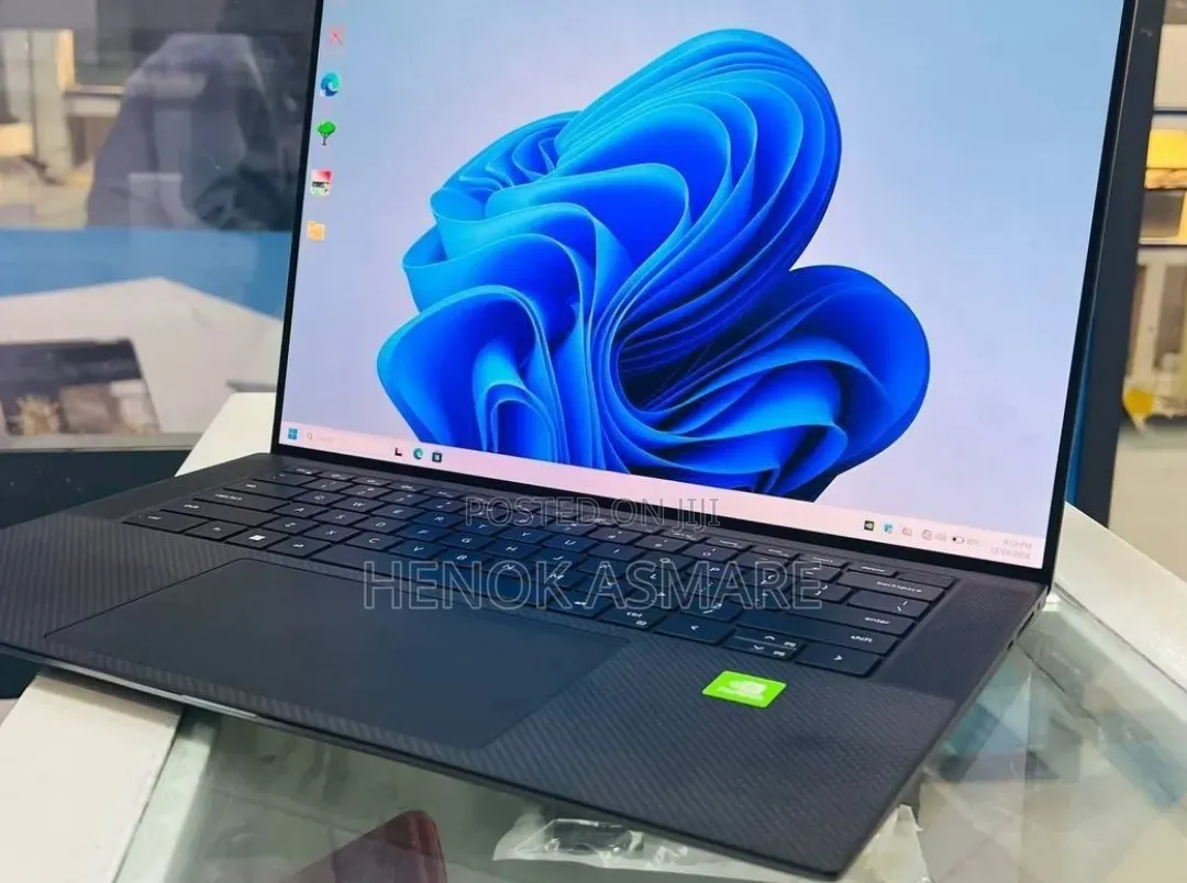 New Laptop Dell Precision 5570 16GB Intel Core i7 SSD 512GB