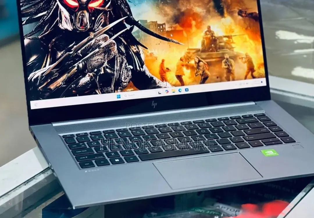 New Laptop HP ZBook 15 16GB Intel Core i9 SSD 512GB