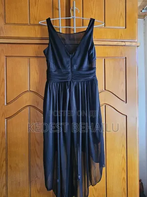 Elegant Black Chiffon High-Low Cocktail Dress (Formal / Party Wear)