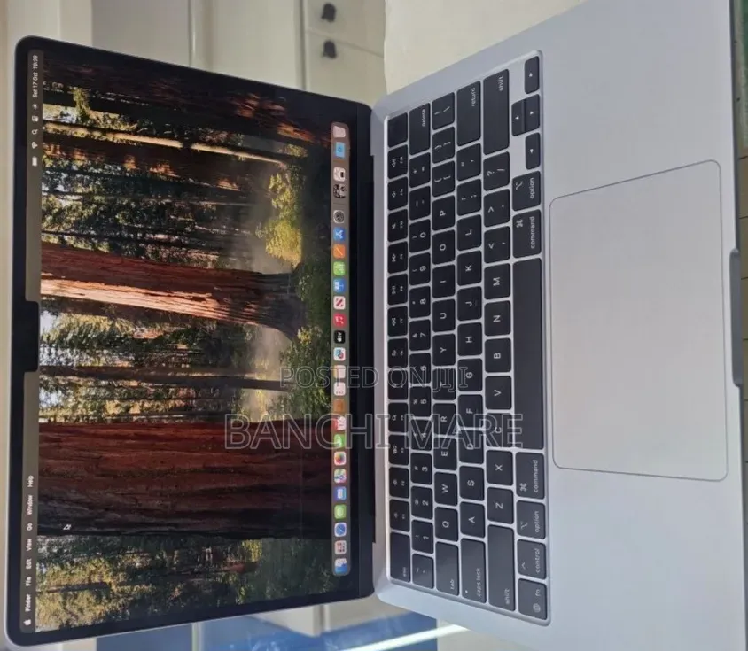 New Laptop Apple MacBook Air 2025 M4 16GB Apple M4 SSD 256GB