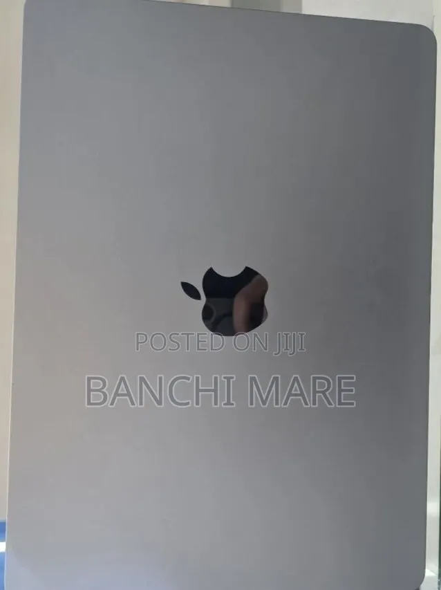 New Laptop Apple MacBook Air 2025 M4 16GB Apple M4 SSD 256GB